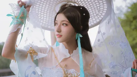 郑丽文返台翻车